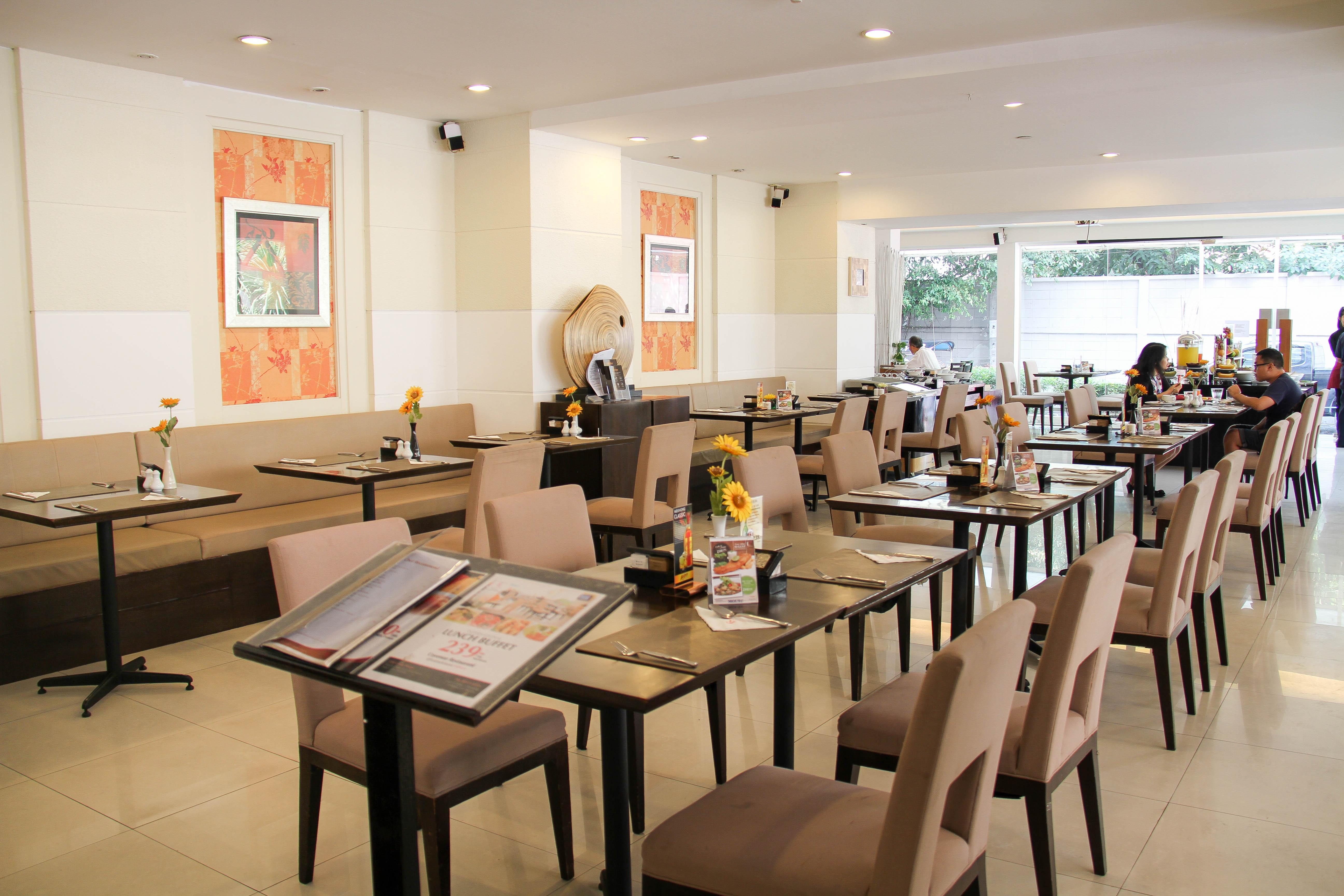 Furamaxclusive Sathorn, Bangkok Hotel Exterior foto
