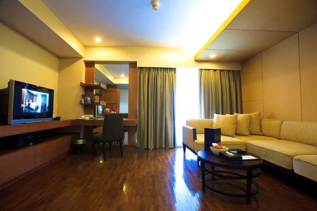 Furamaxclusive Sathorn, Bangkok Hotel Exterior foto