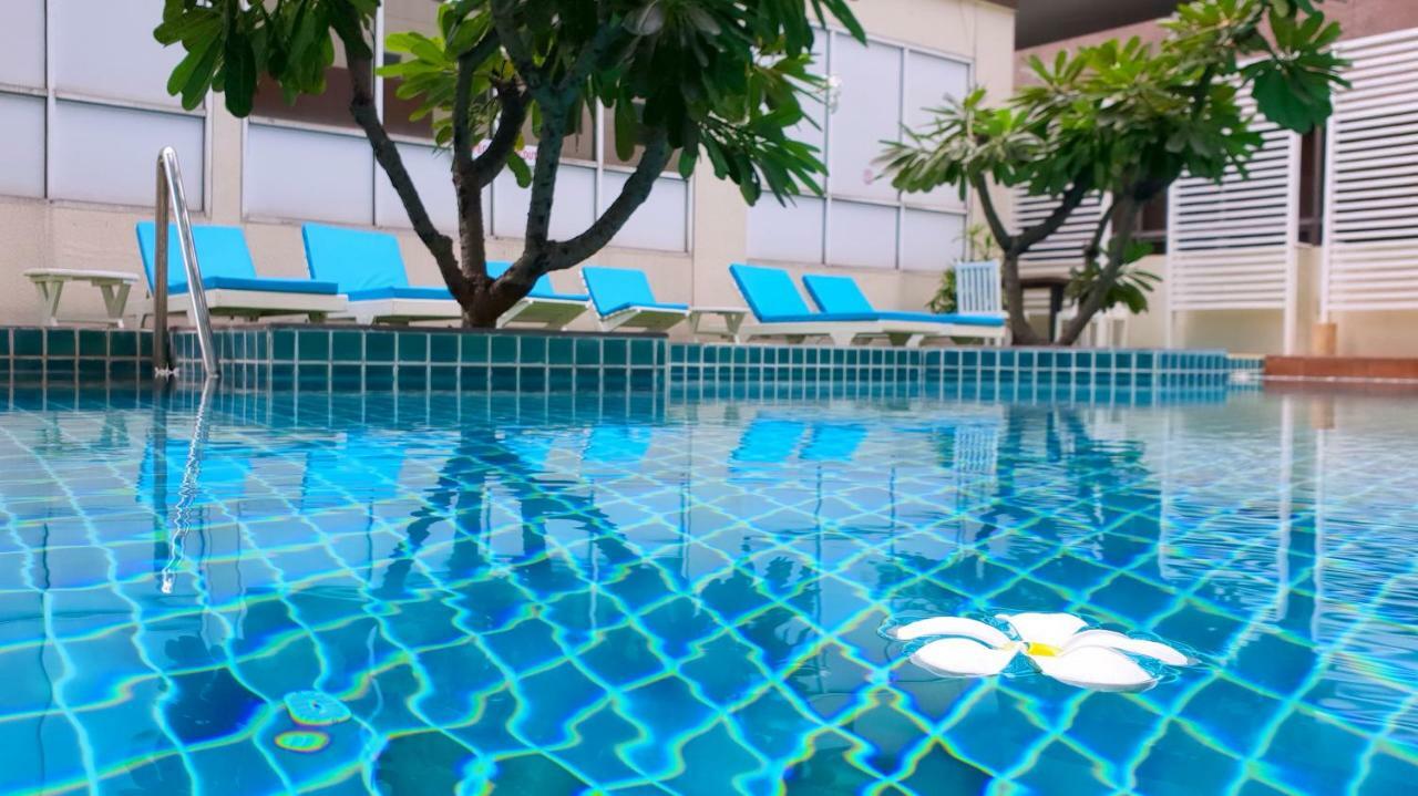 Furamaxclusive Sathorn, Bangkok Hotel Exterior foto